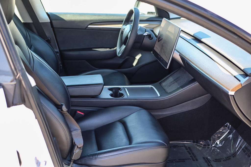 Thumbnail: 2021 Tesla Model 3 - 8