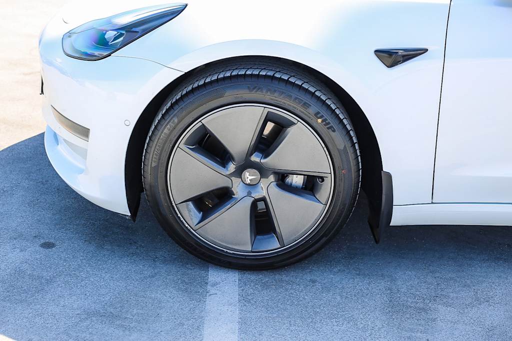 Thumbnail: 2021 Tesla Model 3 - 6