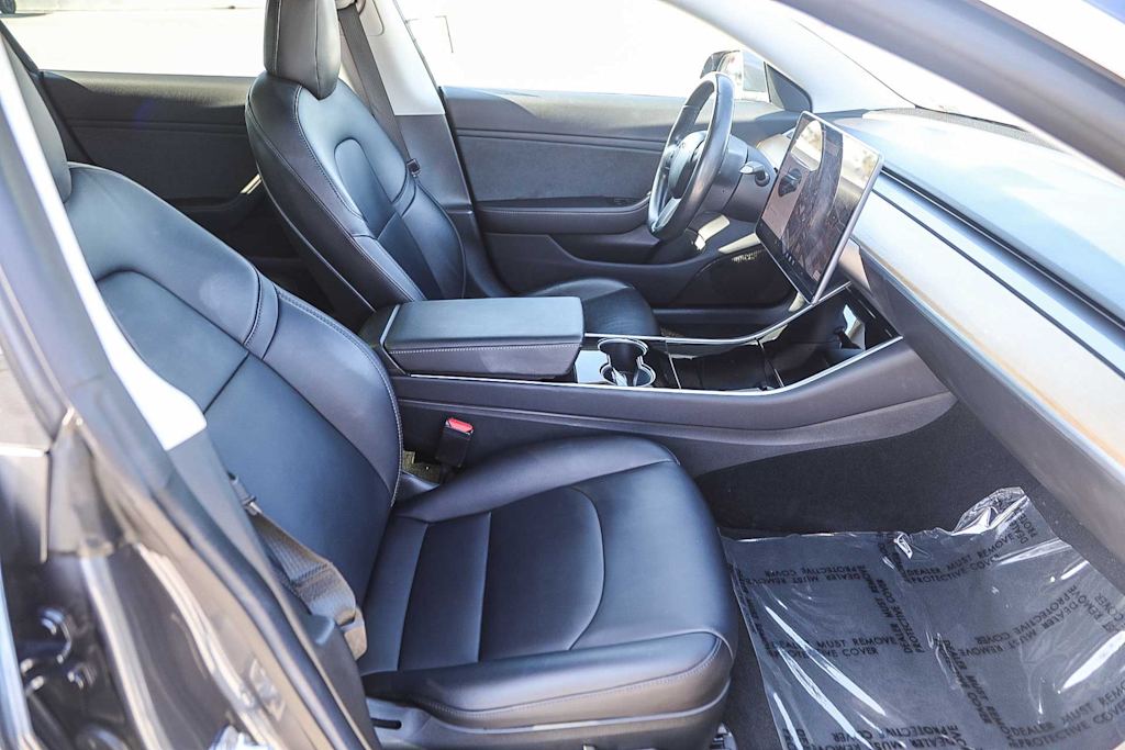 Thumbnail: 2018 Tesla Model 3 - 8