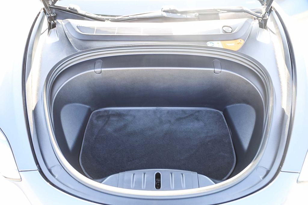 Thumbnail: 2018 Tesla Model 3 - 28