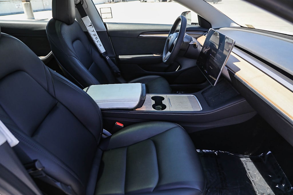 Thumbnail: 2023 Tesla Model 3 - 8