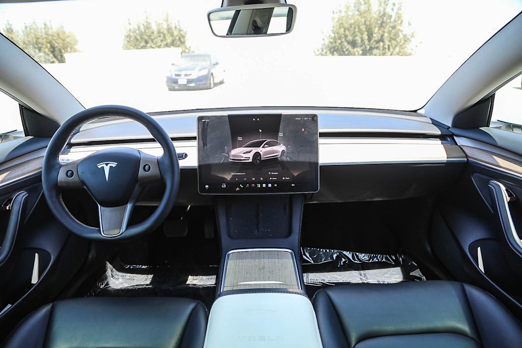 Thumbnail: 2023 Tesla Model 3 - 2