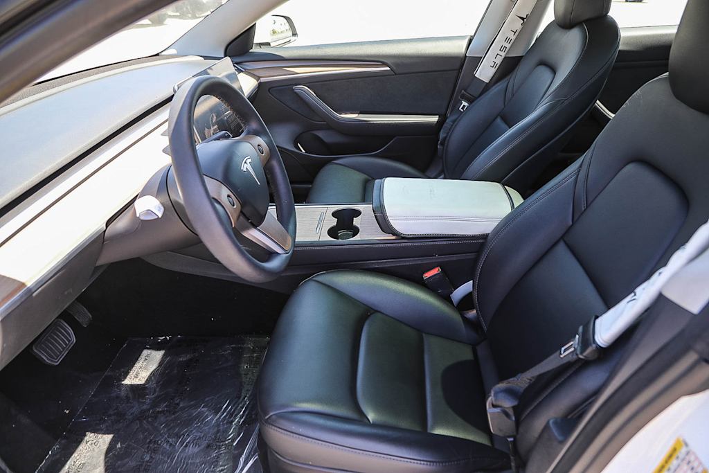 Thumbnail: 2023 Tesla Model 3 - 9