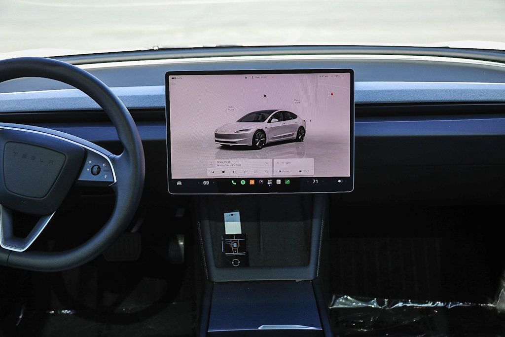 Thumbnail: 2025 Tesla Model 3 - 7