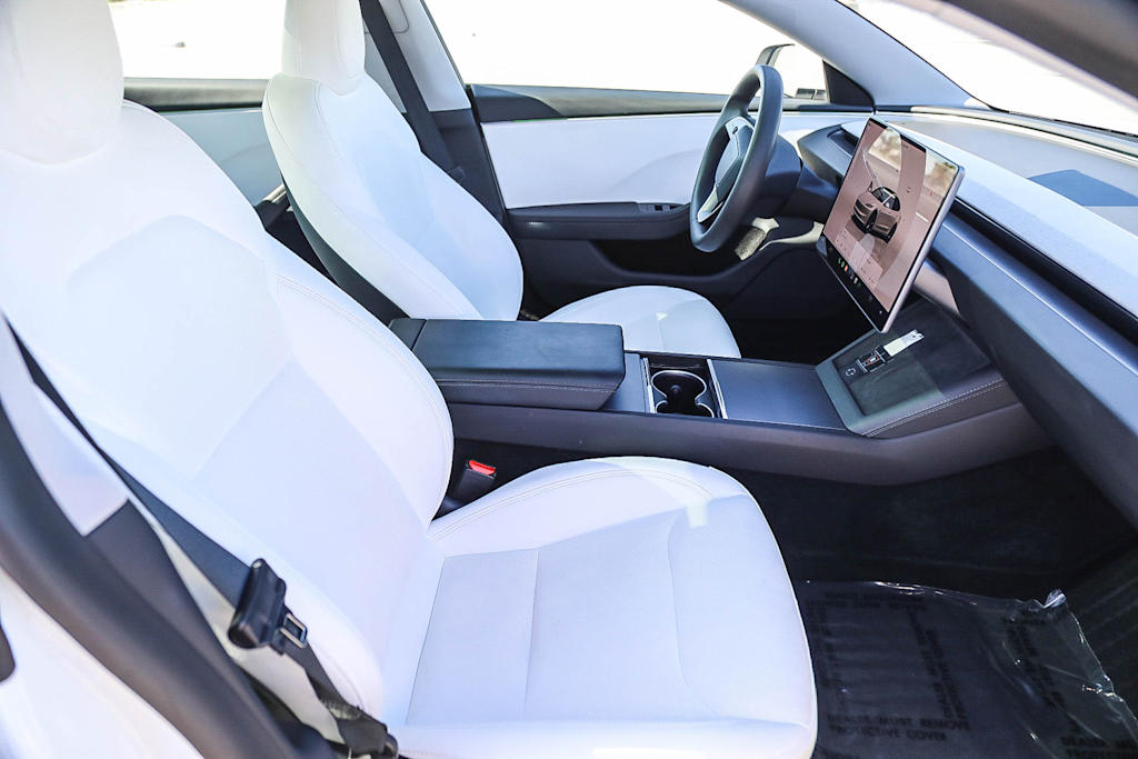 Thumbnail: 2025 Tesla Model 3 - 8