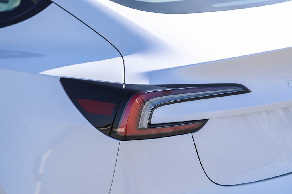 Thumbnail: 2025 Tesla Model 3 - 18