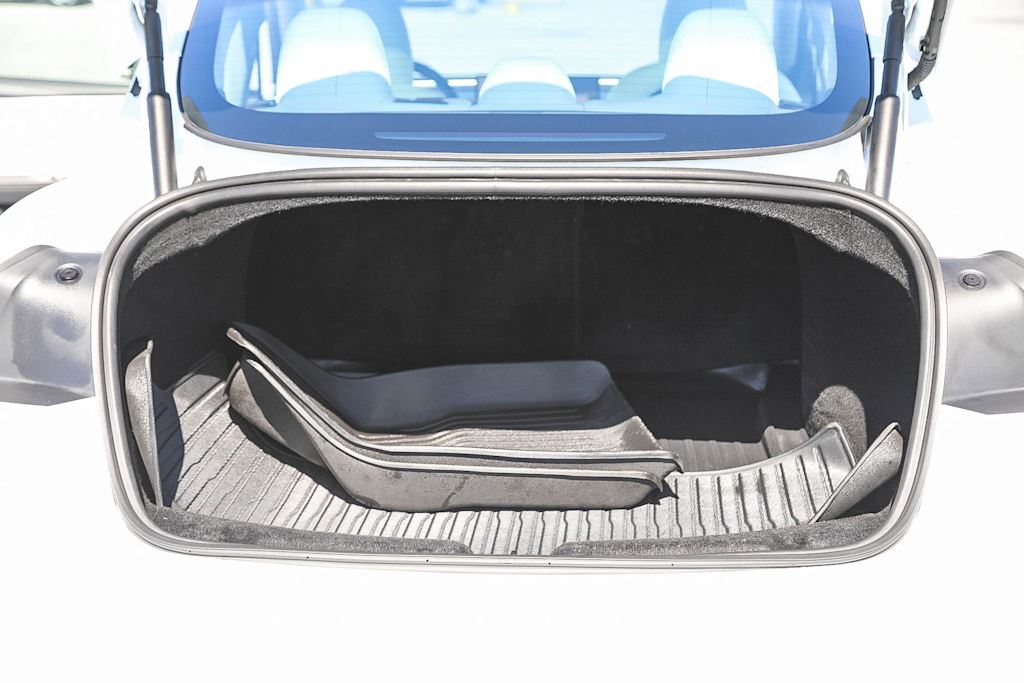 Thumbnail: 2025 Tesla Model 3 - 13