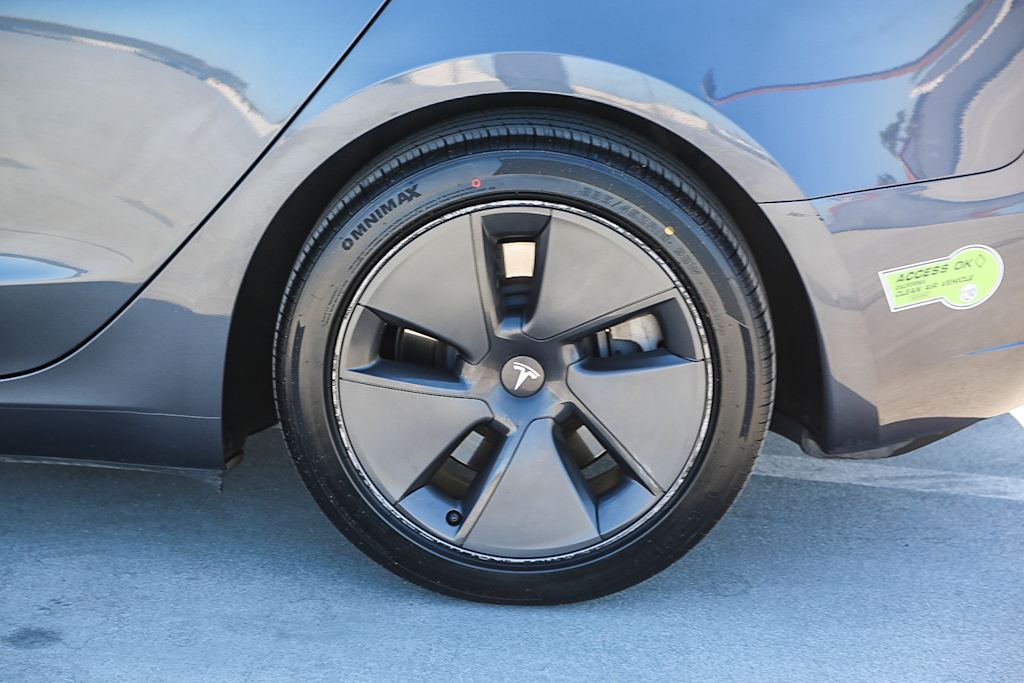 Thumbnail: 2023 Tesla Model 3 - 19