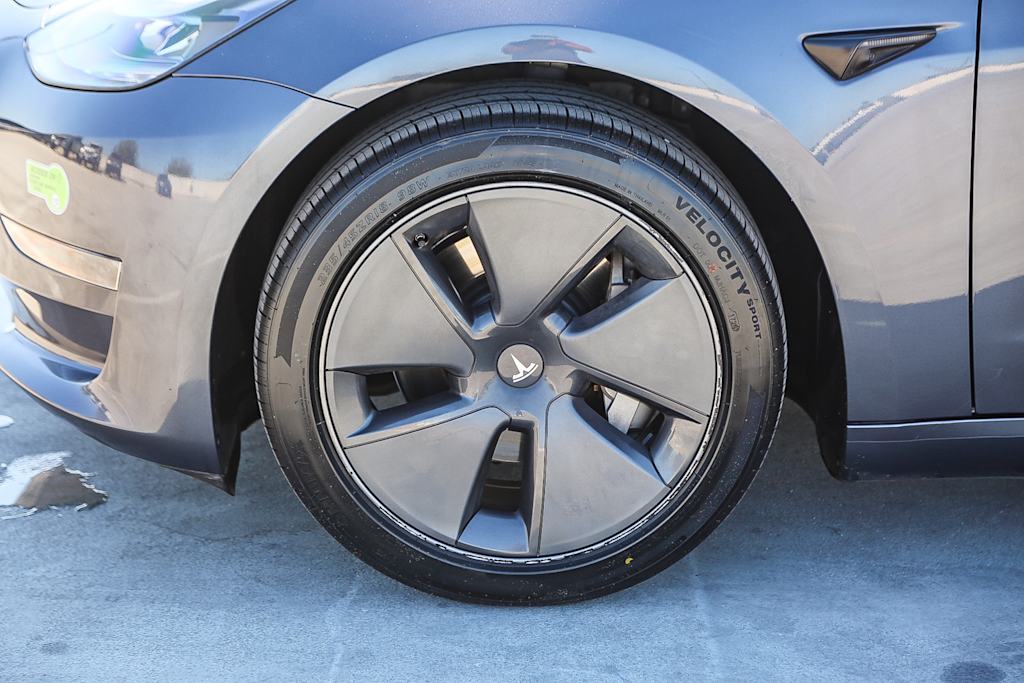 Thumbnail: 2023 Tesla Model 3 - 6
