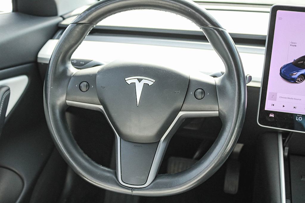 Thumbnail: 2018 Tesla Model 3 - 11