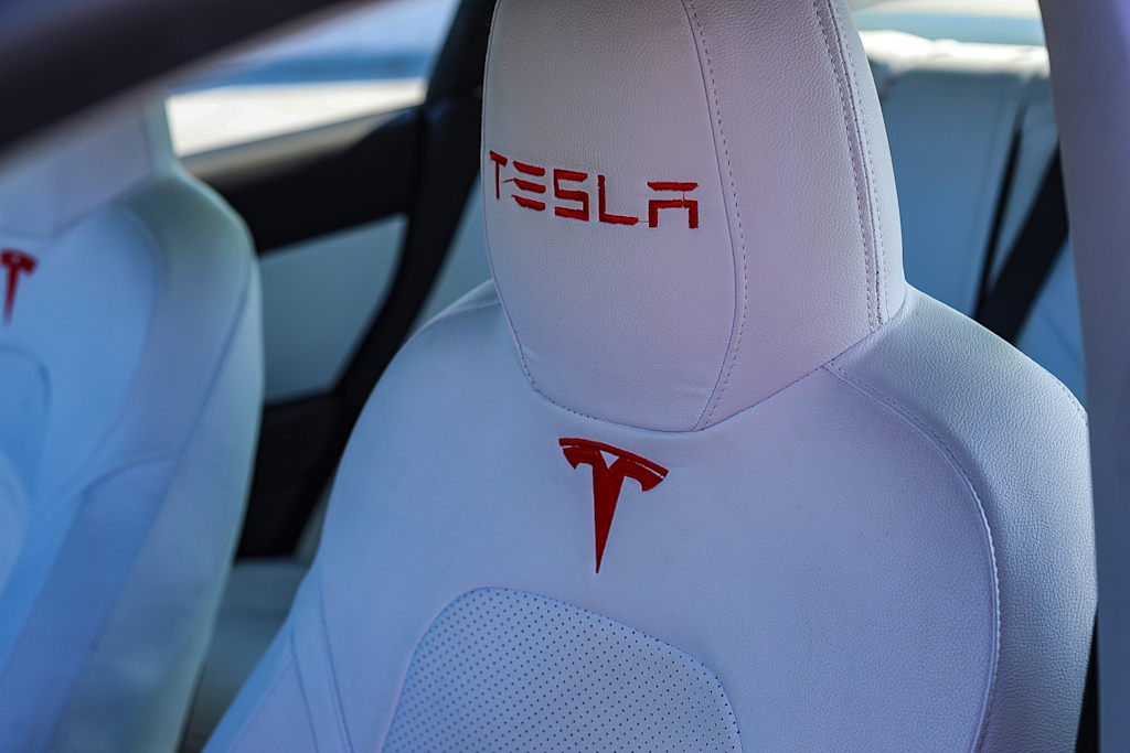 Thumbnail: 2018 Tesla Model 3 - 26