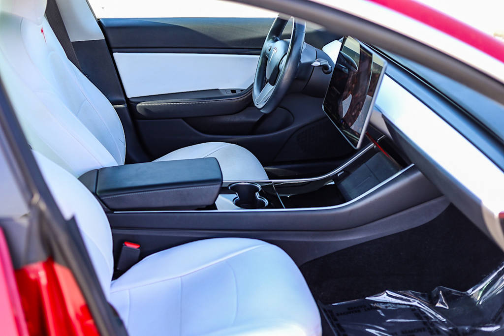 Thumbnail: 2018 Tesla Model 3 - 8