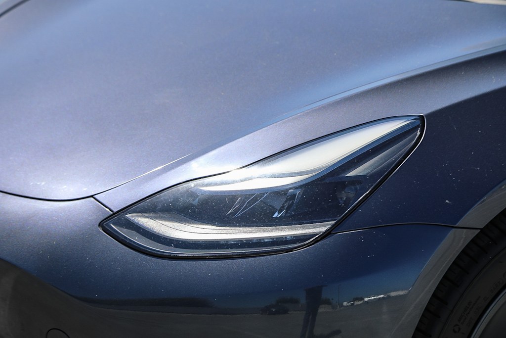 Thumbnail: 2022 Tesla Model 3 - 17