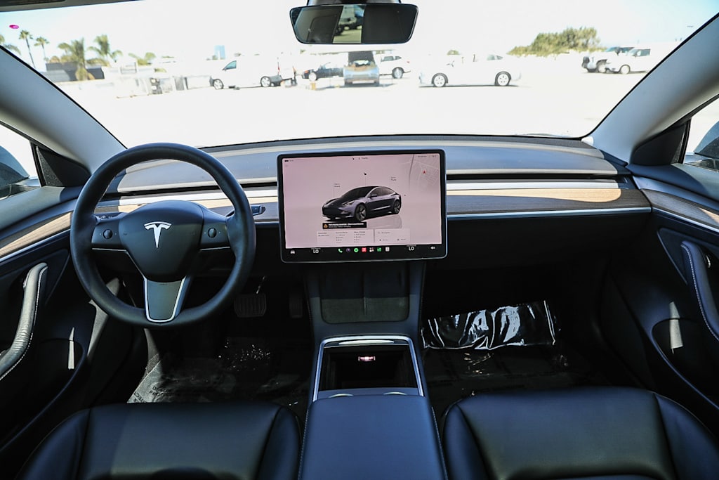 Thumbnail: 2022 Tesla Model 3 - 2