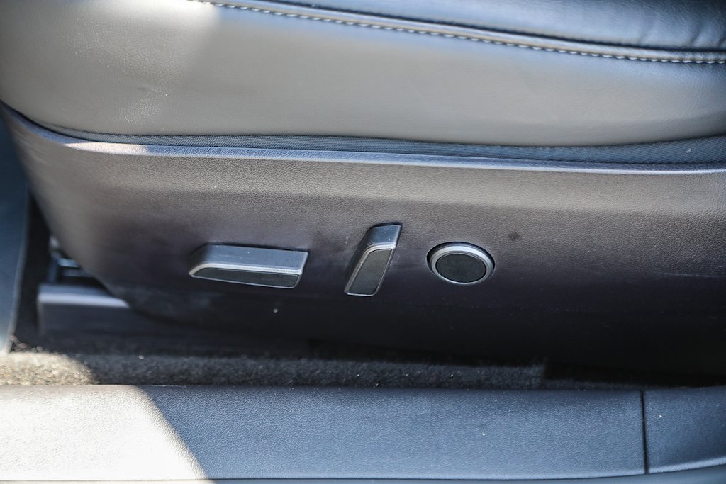 Thumbnail: 2022 Tesla Model 3 - 20