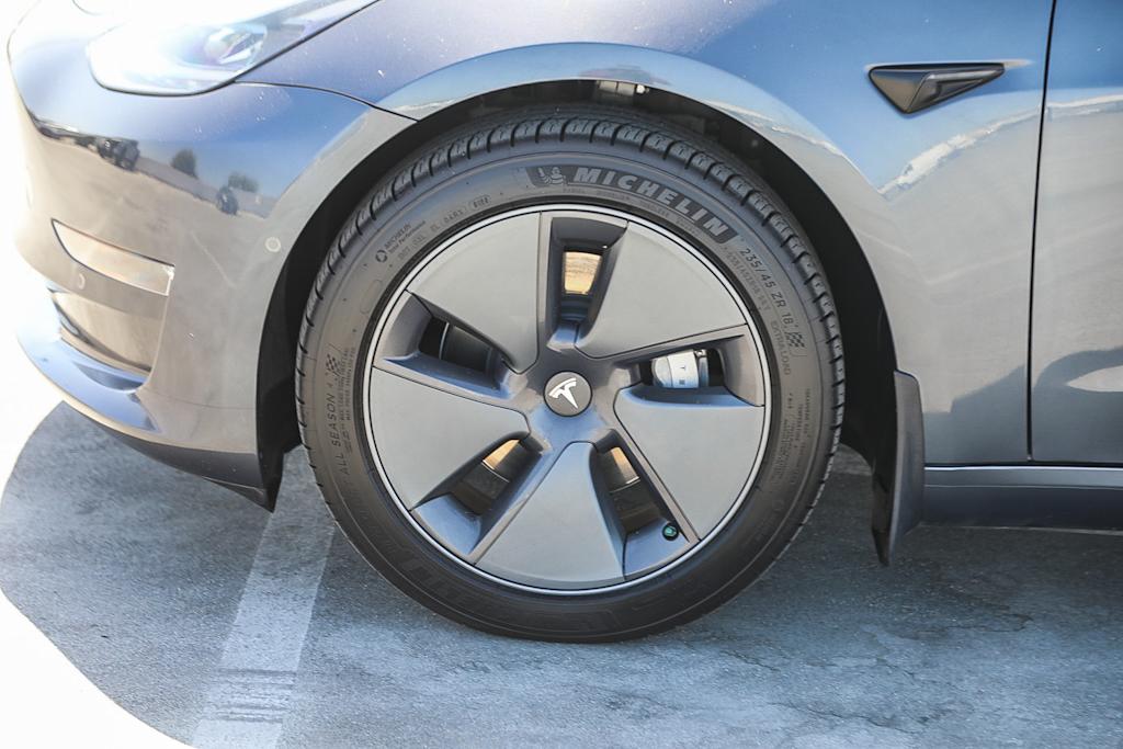 Thumbnail: 2022 Tesla Model 3 - 6