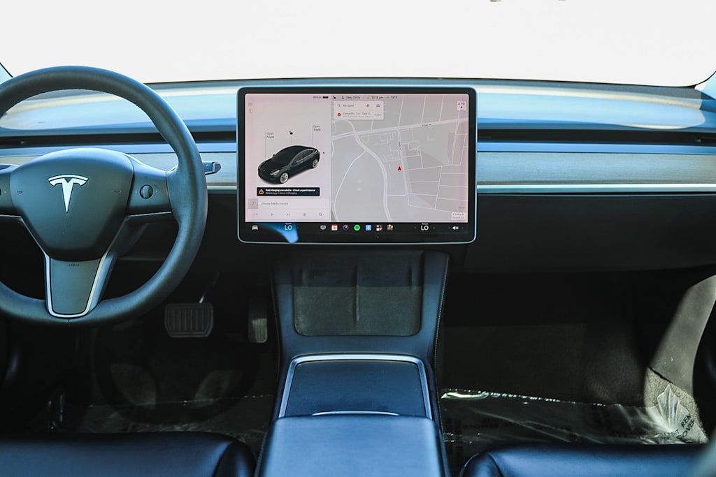 Thumbnail: 2021 Tesla Model 3 - 7