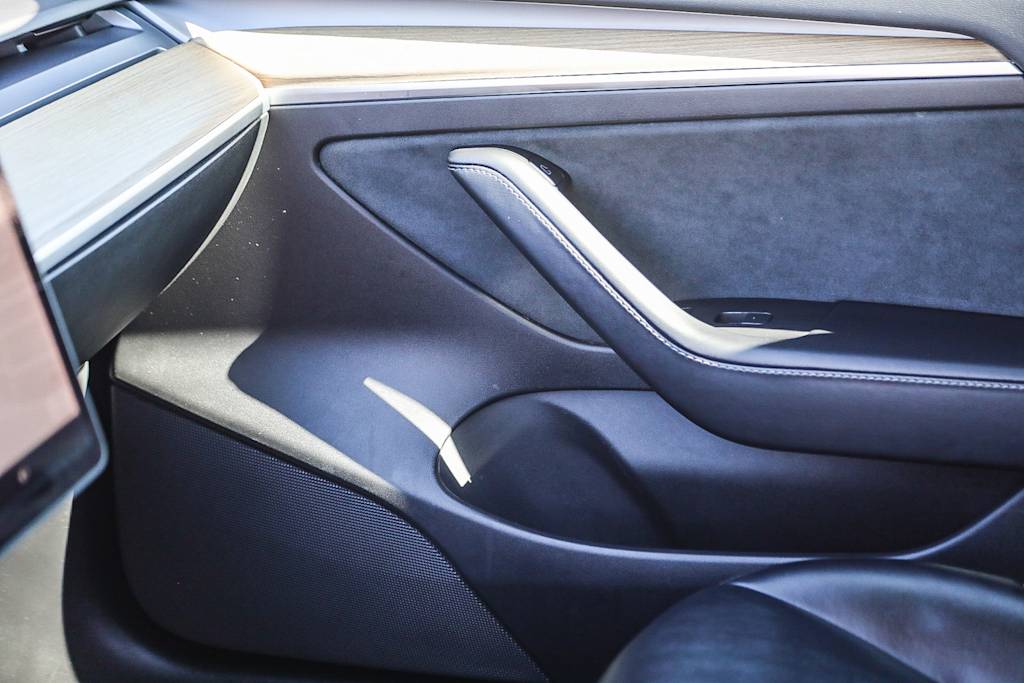 Thumbnail: 2021 Tesla Model 3 - 22