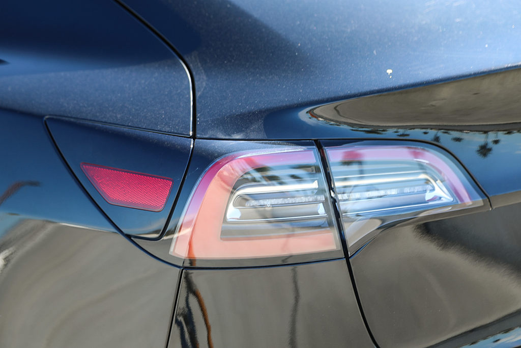 Thumbnail: 2021 Tesla Model 3 - 18