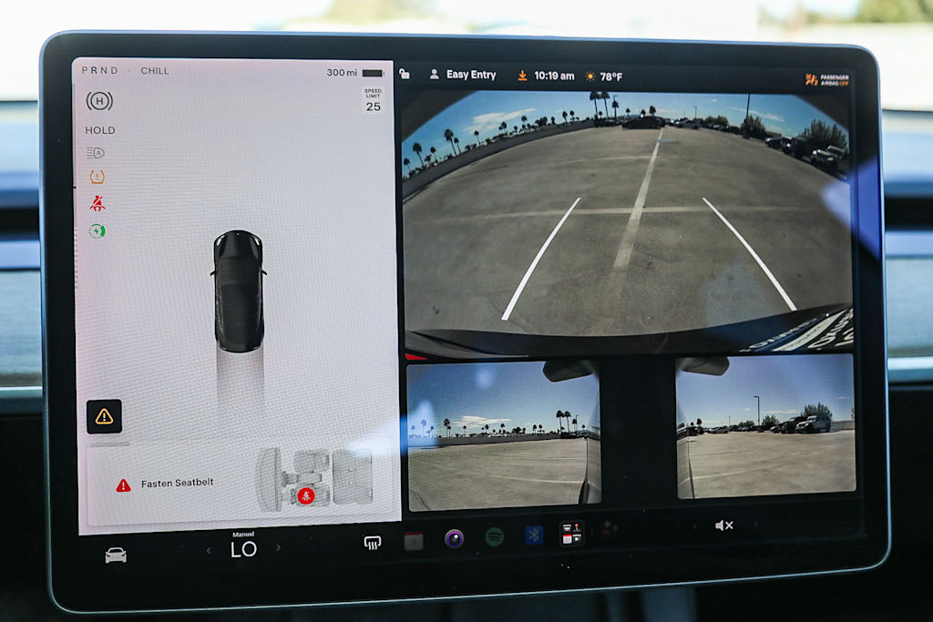 Thumbnail: 2021 Tesla Model 3 - 23