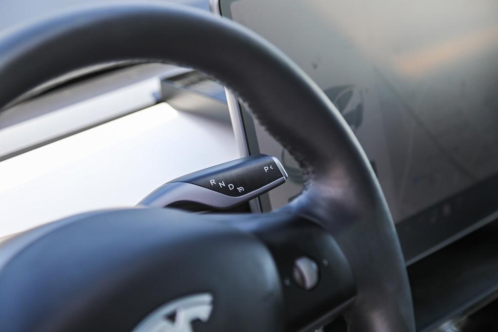 Thumbnail: 2021 Tesla Model 3 - 21