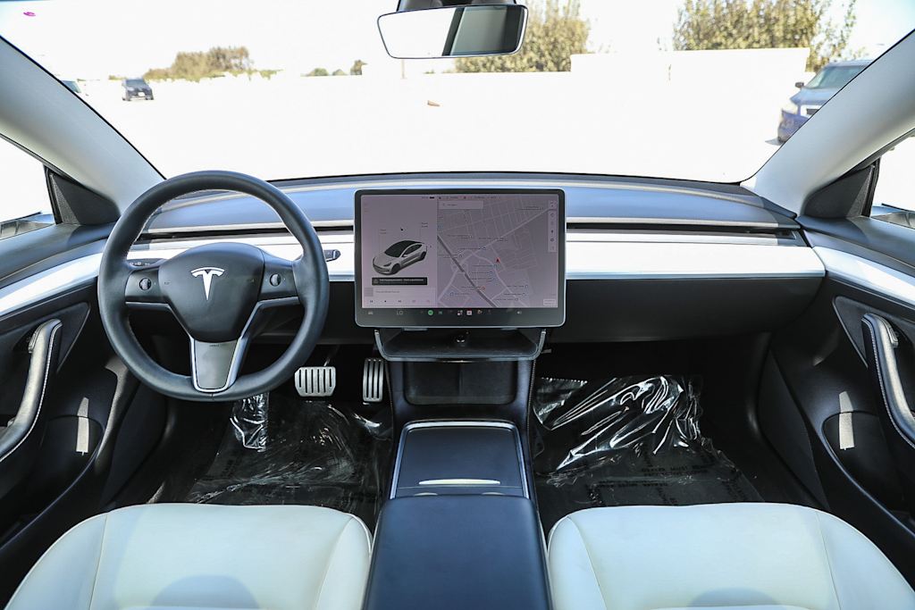 Thumbnail: 2021 Tesla Model 3 - 2
