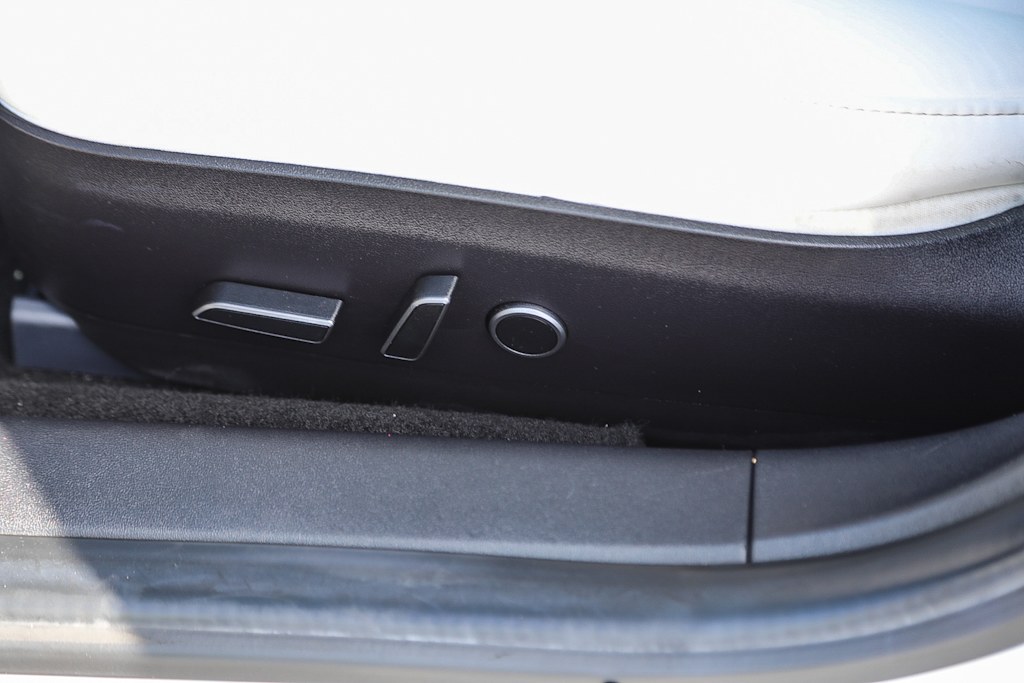 Thumbnail: 2021 Tesla Model 3 - 20