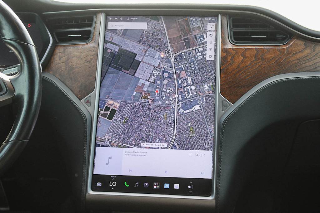 Thumbnail: 2019 Tesla Model S - 21