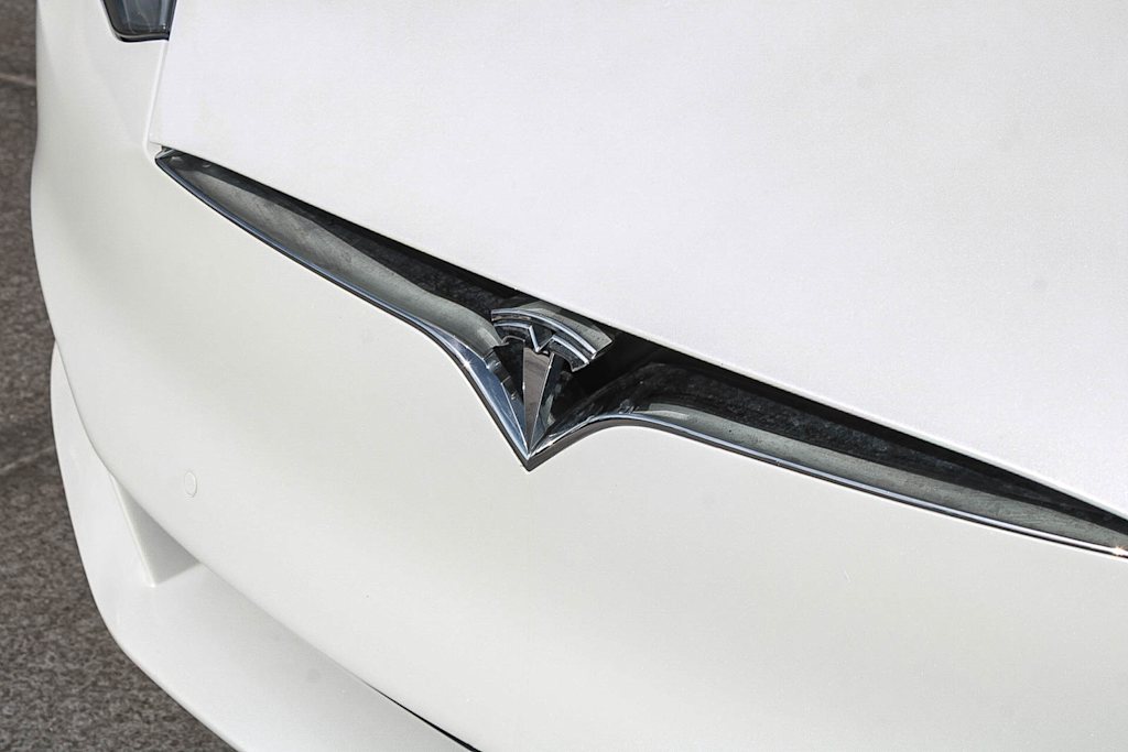 Thumbnail: 2019 Tesla Model S - 6