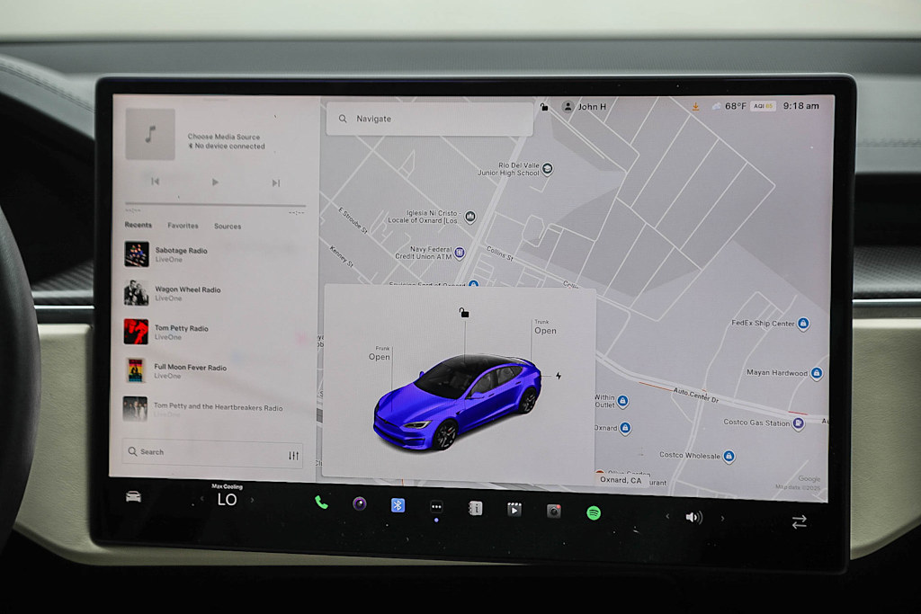 Thumbnail: 2023 Tesla Model S - 19