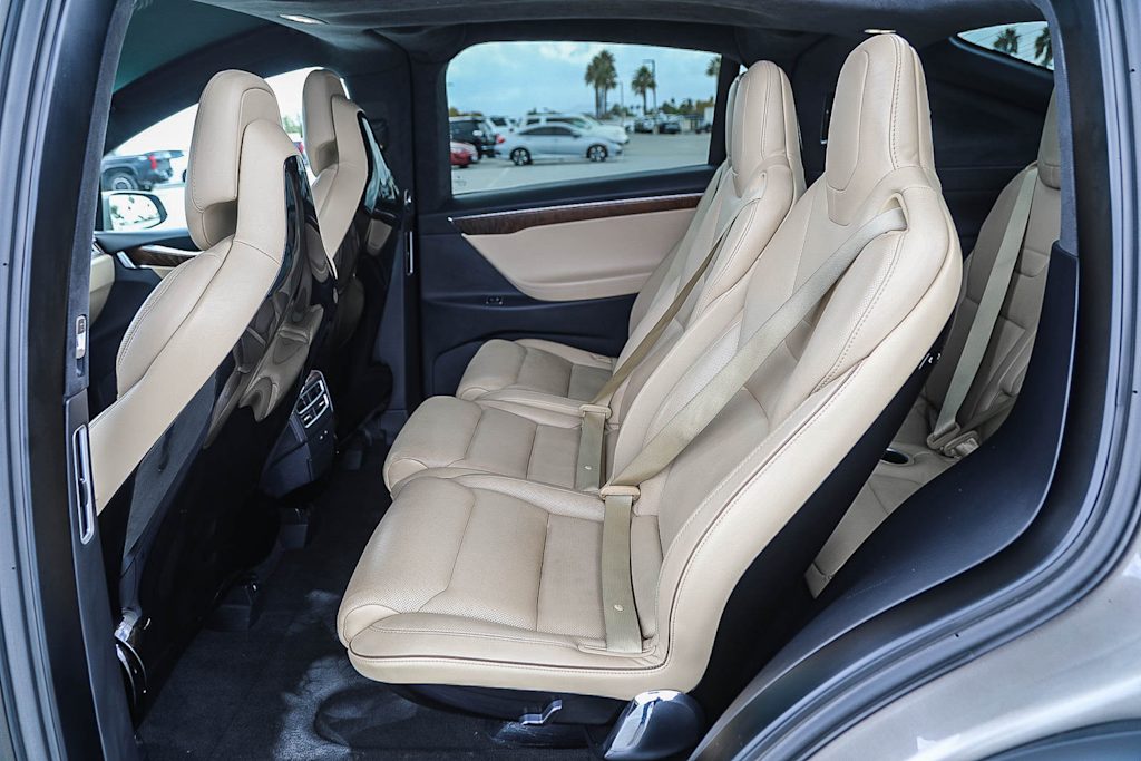 Thumbnail: 2016 Tesla Model X - 10