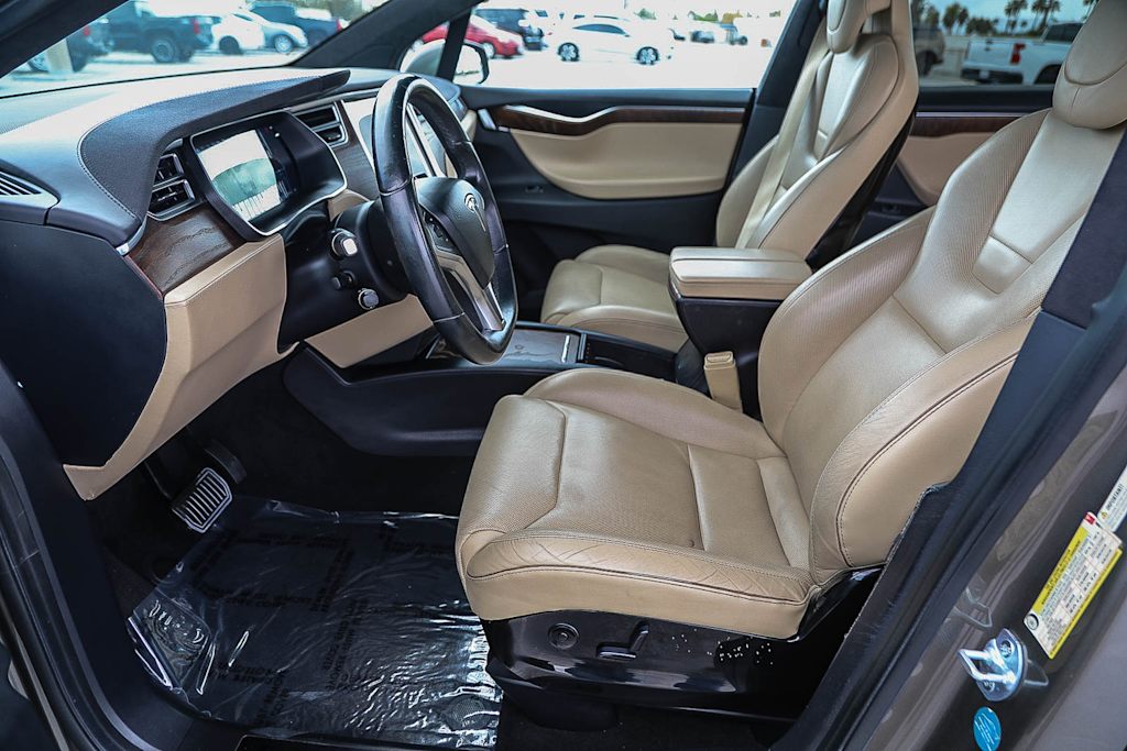 Thumbnail: 2016 Tesla Model X - 9