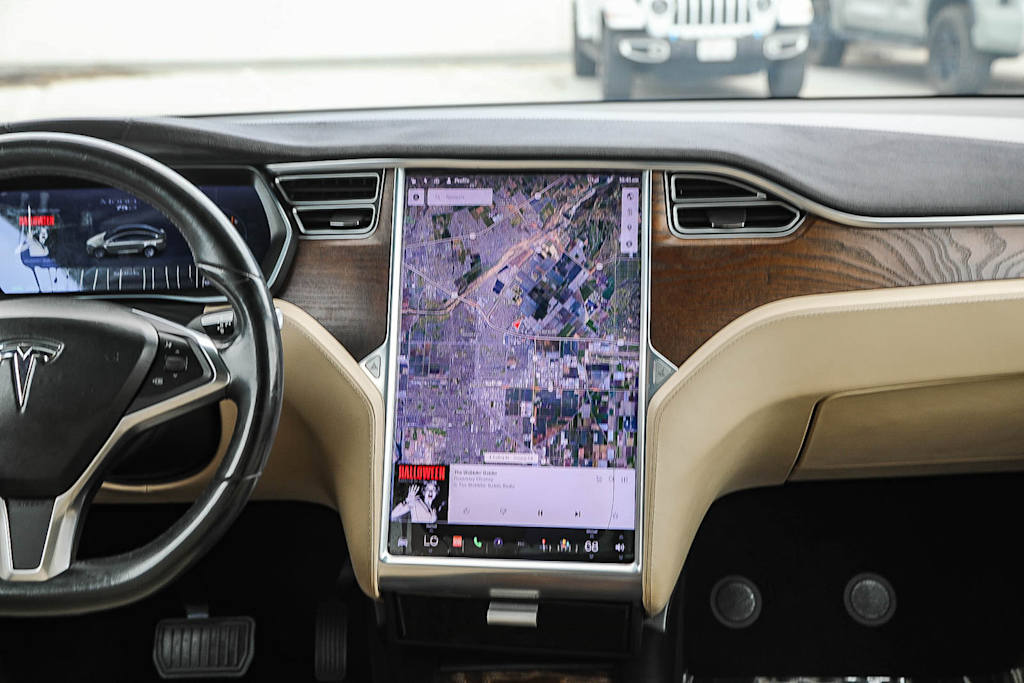 Thumbnail: 2016 Tesla Model X - 11