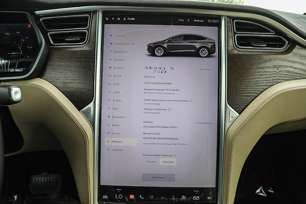Thumbnail: 2016 Tesla Model X - 24
