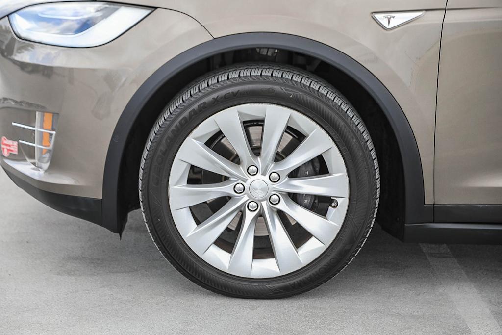 Thumbnail: 2016 Tesla Model X - 6