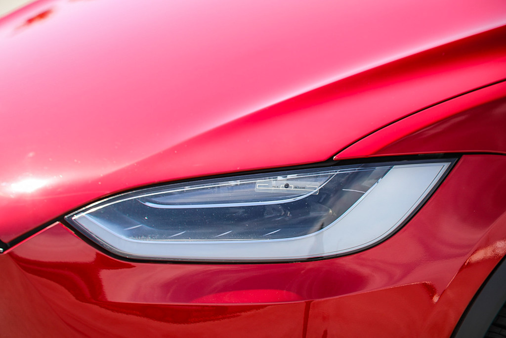 Thumbnail: 2019 Tesla Model X - 17