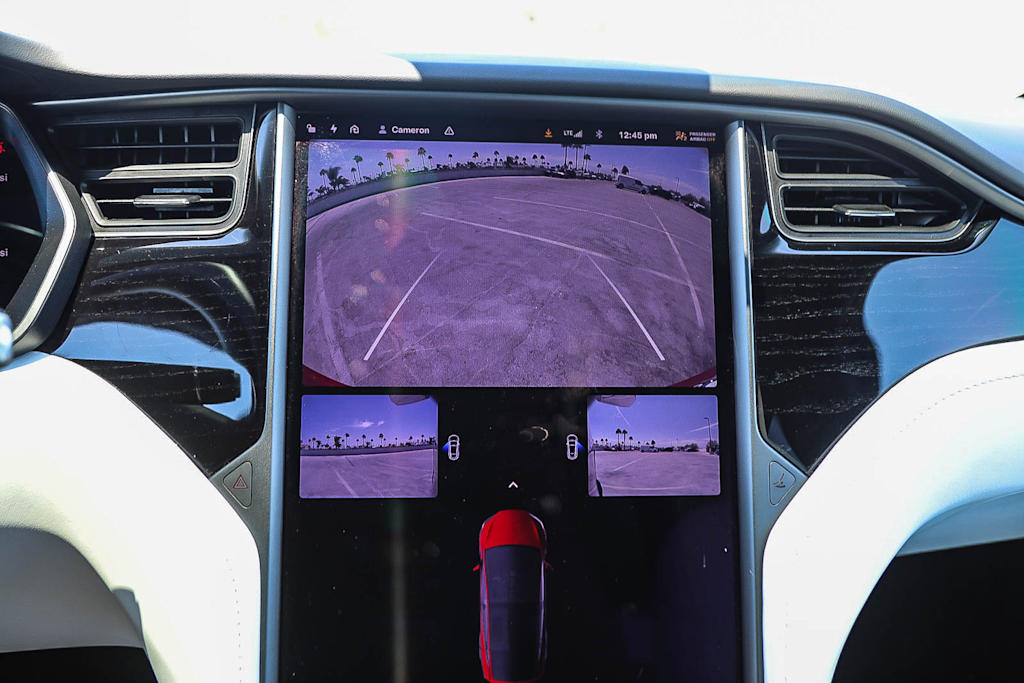 Thumbnail: 2020 Tesla Model X - 24