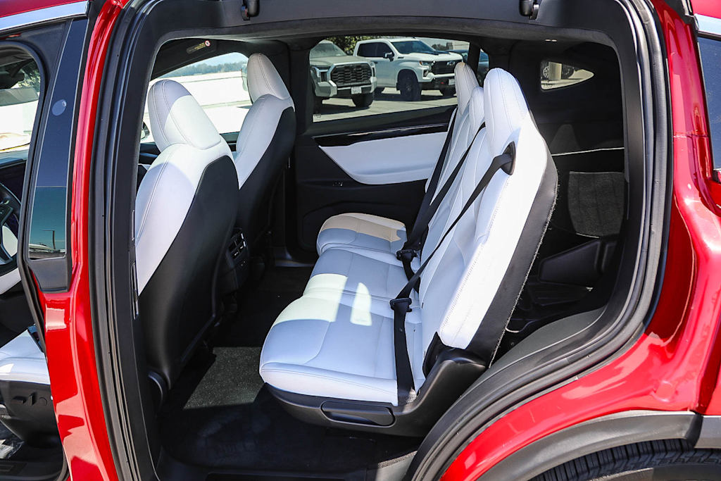 Thumbnail: 2020 Tesla Model X - 10