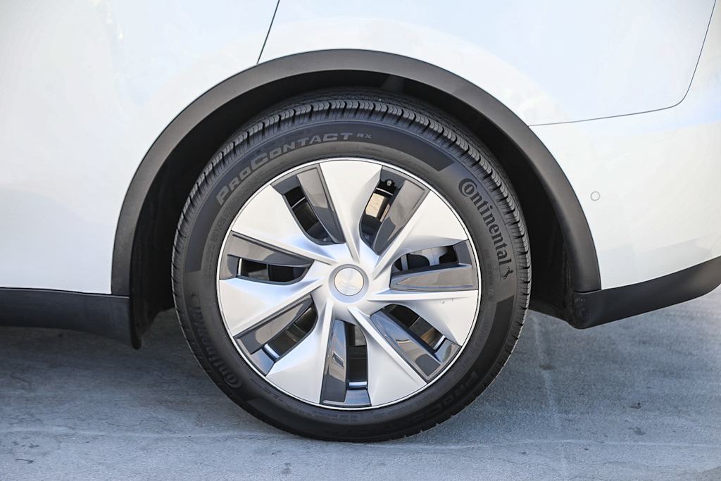 Thumbnail: 2021 Tesla Model Y - 19