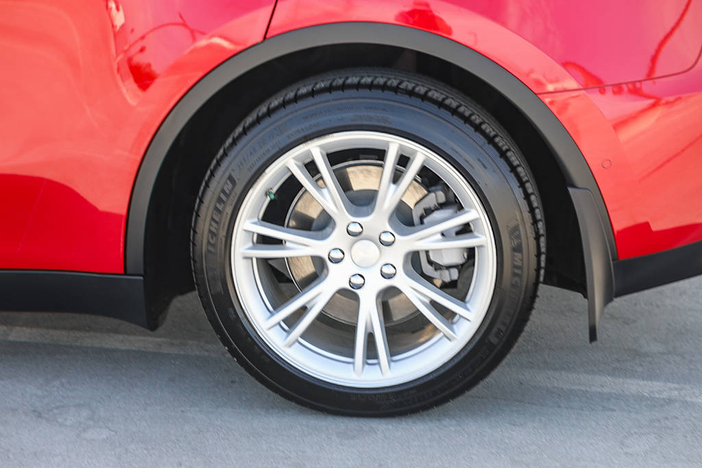 Thumbnail: 2021 Tesla Model Y - 19