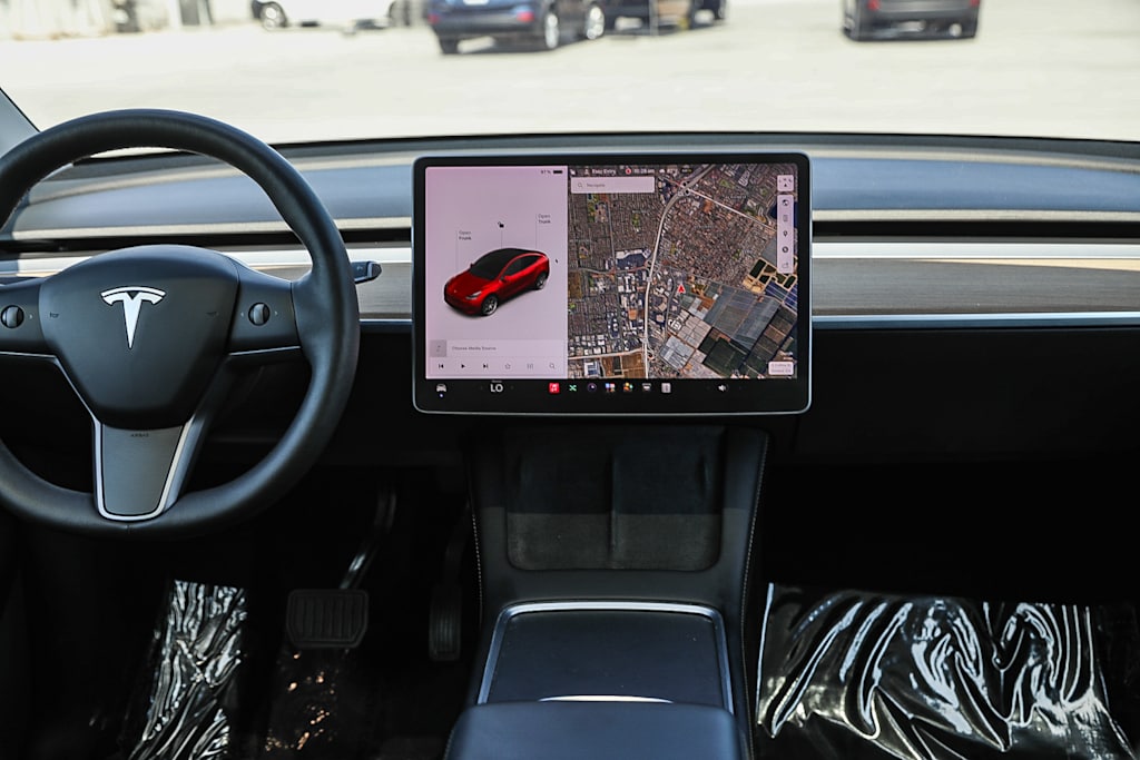 Thumbnail: 2021 Tesla Model Y - 6