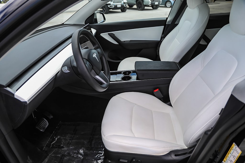 Thumbnail: 2020 Tesla Model Y - 9