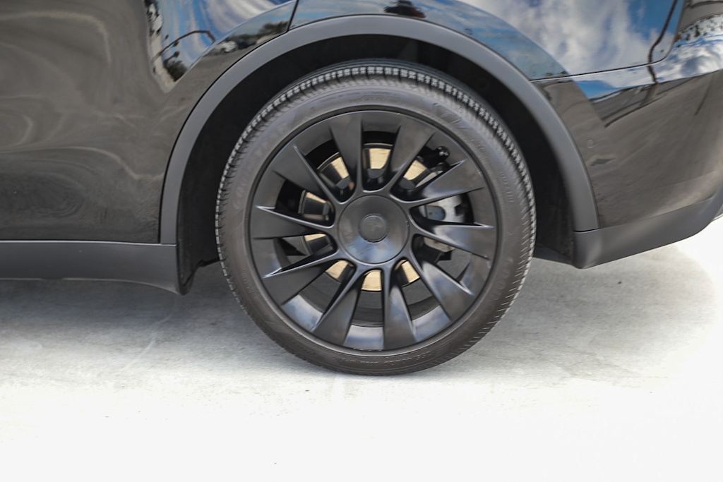 Thumbnail: 2020 Tesla Model Y - 18