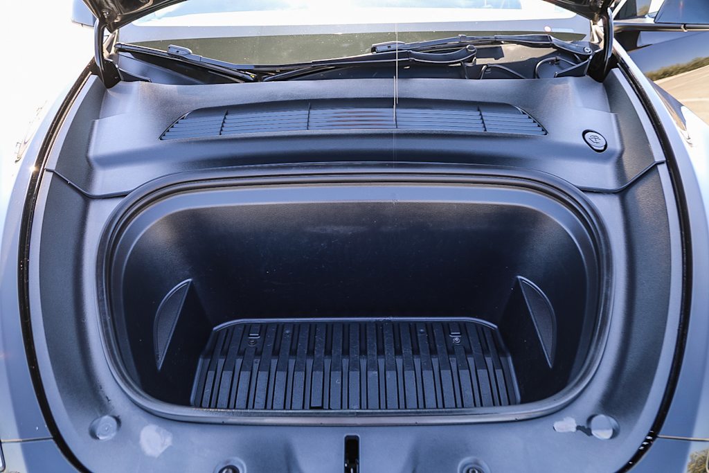 Thumbnail: 2021 Tesla Model Y - 26