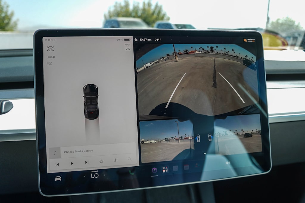 Thumbnail: 2021 Tesla Model Y - 29
