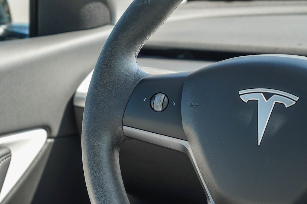 Thumbnail: 2021 Tesla Model Y - 21
