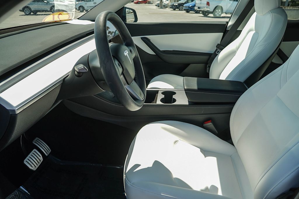 Thumbnail: 2021 Tesla Model Y - 10