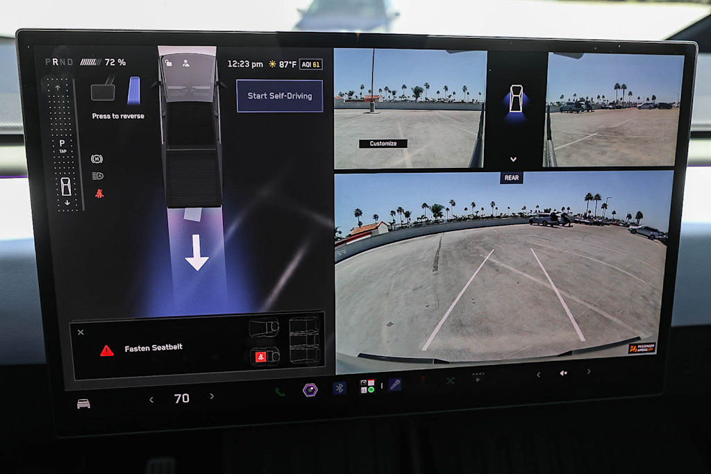 Thumbnail: 2025 Tesla Cybertruck - 21