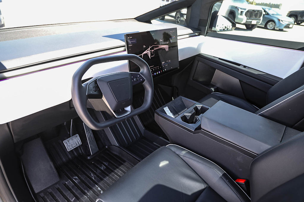 Thumbnail: 2025 Tesla Cybertruck - 2