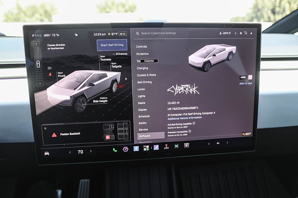 Thumbnail: 2025 Tesla Cybertruck - 22